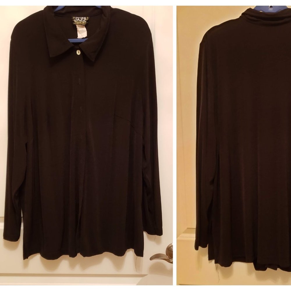 Black long sleeve top, slinky material, plus size